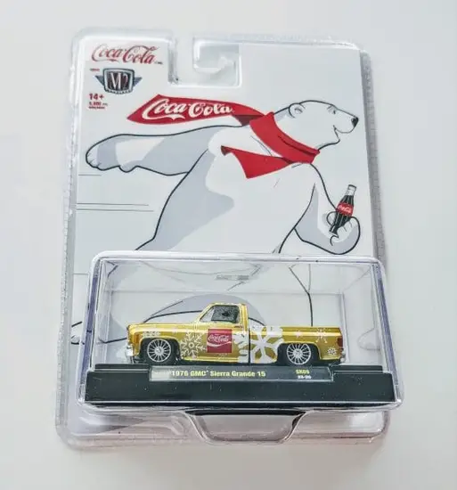 M2 Machines Coca-Cola  Christmas Series 52500 release SK08 - 1976 Sierra Grande 15 gold 23-20