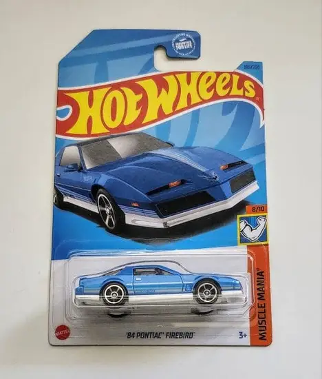 Hot wheels 2023 Muscle Mania 8 of 10 - 1984 Pontiac Firebird blue HKJ57
