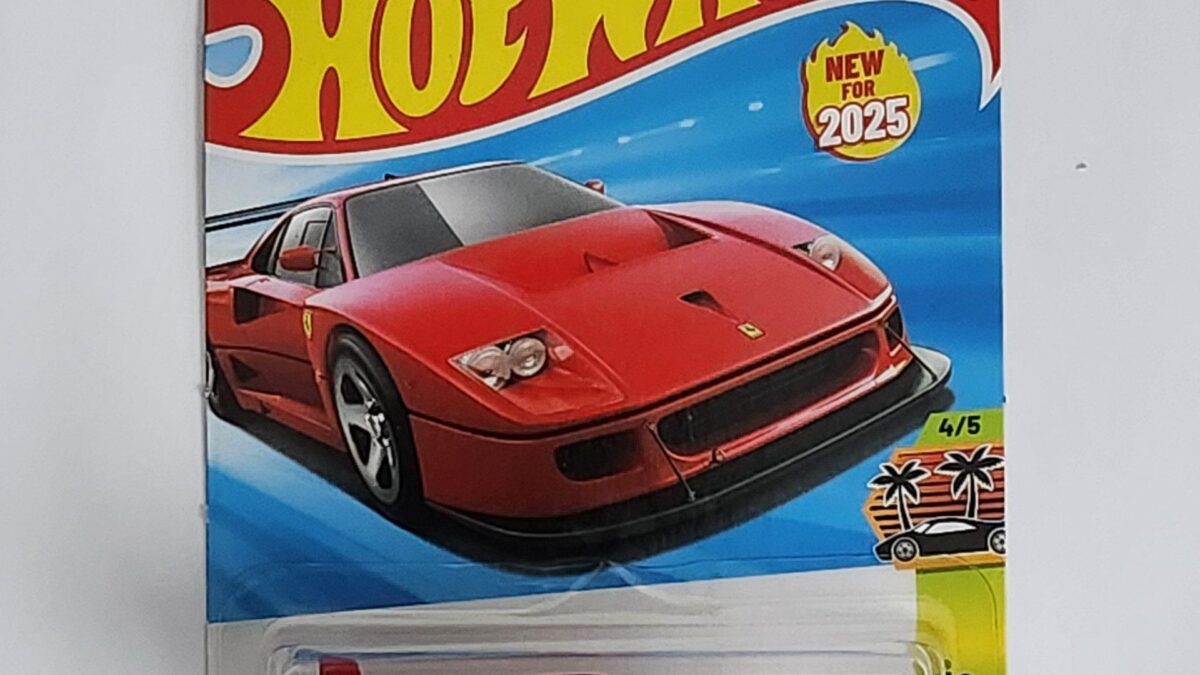 Hot Wheels Ferrari F40 Competizione - Modèle Réduit 1:64 Rouge, Série HW Exotics 2025, Sous Licence Officielle Ferrari