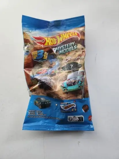 Hot Wheels 2023 Mystery Models series 3 - 1 of 10 Datsun Bluebird 510 orange chase HLR40