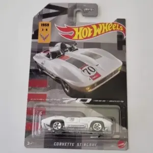 Hot Wheels 2022 Corvette 70th Anniversary Series 2 of 8 - 2019 Corvette Stingray white HLH50