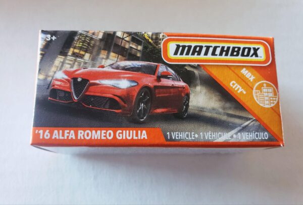 Matchbox 2020 Power Grabs MBX City 2016 Alfa Romeo Giulia Rosso Alfa GKN25