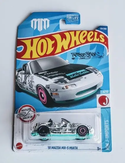 Hot Wheels 2022 HW J-imports 4 of 10 1991 Mazda MX-5 Miata HCV77