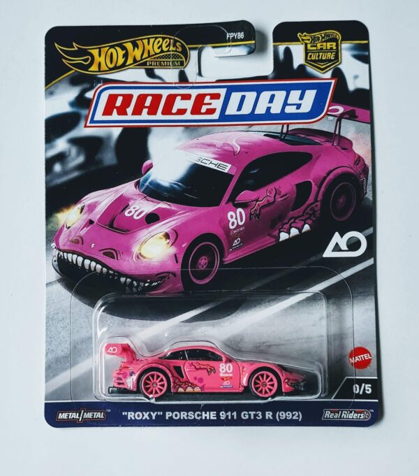 Hot Wheels Premium 2024 Car Culture Race Day 0 of 5 "Roxy" Porsche 911 GT3 R (992) Pink HRV96
