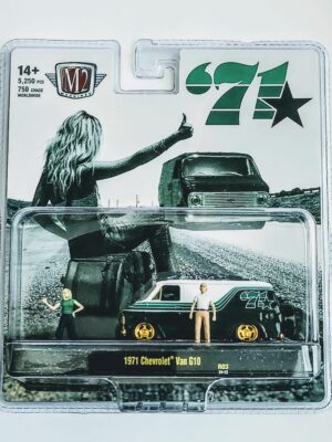 M2 Machines Diorama Series 67500-03 - 1971 Chevrolet Van G10 green/gold Chase 24-12