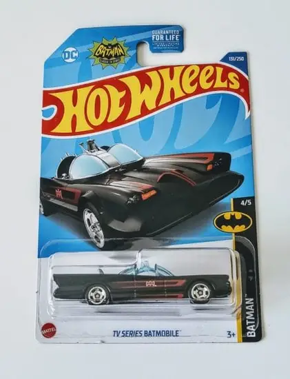 Hot Wheels 2022 Batman Series 4 of 5 TV Series Batmobile Black HCV64