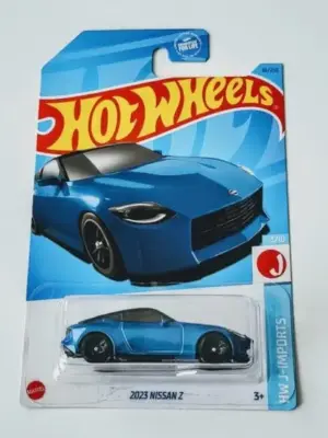 ede1975a-1000000442.webp Hot wheels 2023 HW J-imports 3 of 10 - 2023 Nissan Z blue HKJ11