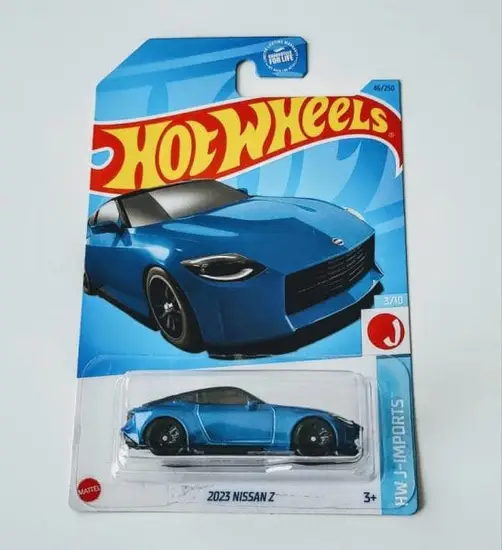 Hot wheels 2023 HW J-imports 3 of 10 - 2023 Nissan Z blue HKJ11