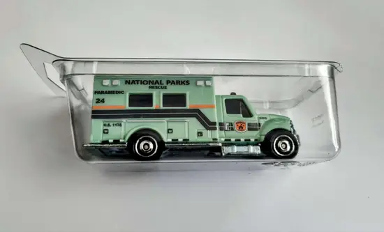 Matchbox 2024 International ambulance national Parks Paramedic green fyp35 multi-pack exclusive