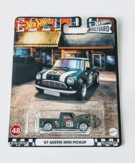 Hot Wheels Car Culture 2022 Boulevard Mix I 48 of 50 - Austin Mini  Pickup Green HCR03