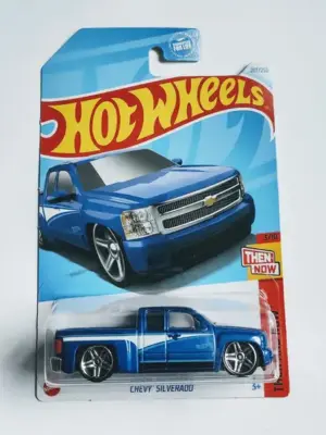 fd64a509-1000008214.webp Hot Wheels 2024 Then and now 3 of 10 Chevy Silverado blue HTC67