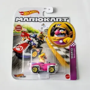 Hot Wheels 2021 Mario Kart Wario w/Bad Wagon GRN22
