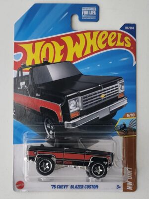 Hot wheels 2025 HW Dirt - 1975 Chevy Blazer Custom black JBB19