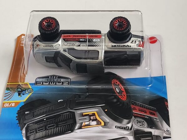 Hot wheels 2025 HW Dirt 2017 Ford F-150 Raptor Zamac