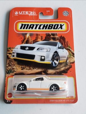 2025/10/1000017725.jpg Matchbox 2021 Mbx Off Road 64 of 100 - 2008 Holden VE UTE SSV white 70th anniversary GXN79
