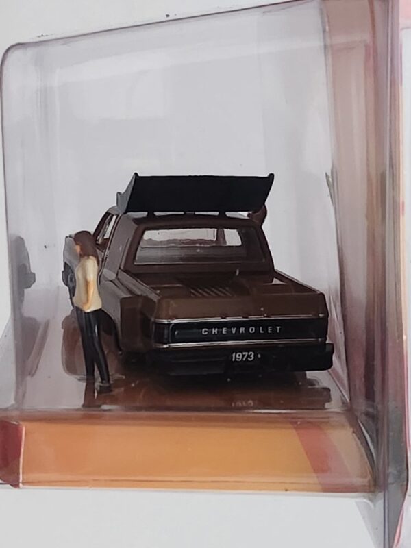 M2 Machines Diorama Series 67500-R14 1973 Chevrolet Cheyenne Super 30 25-19