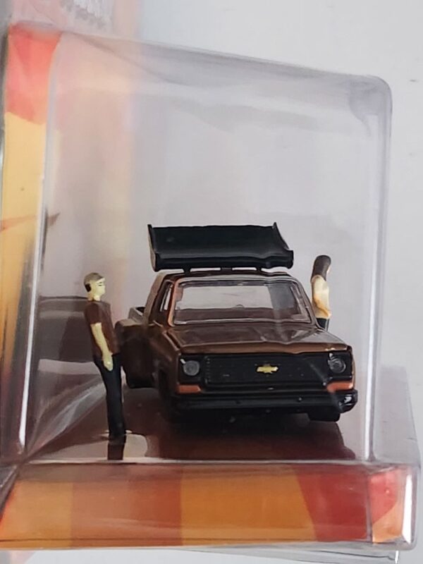M2 Machines Diorama Series 67500-R14 1973 Chevrolet Cheyenne Super 30 25-19