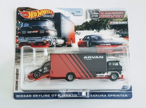Hot Wheels 2021 Team Transport Nissan Skyline GTR (BNR32) Sakura Sprinter (Advan) GRK55