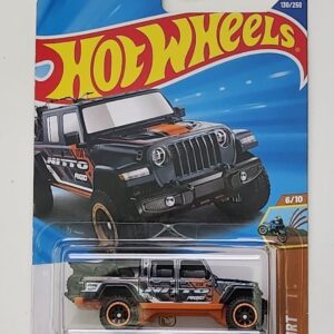 Hot wheels 2025 HW Dirt 2020 Jeep Gladiator Case F Super Treasure Hunt JCB40