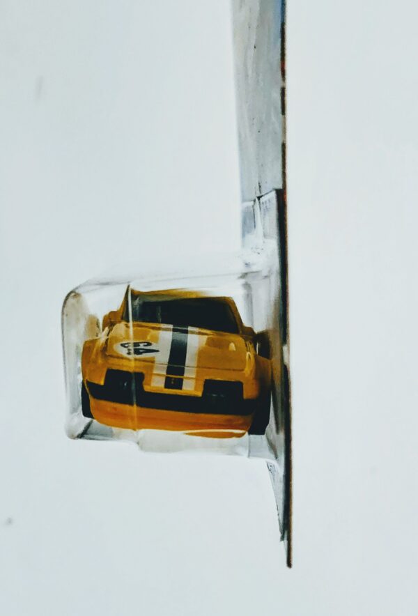 Hot wheels 2025 Race Day Ferrari 365 GTB4 Competizione yellow