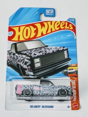 Hot wheels 2026 Truckin Along 1983 Chevy Silverado black (black widow) JJJ13