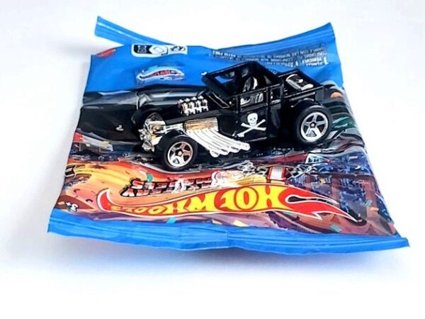 Hot wheels 2026 Mystery Models Series 1 - #4 Bone Shaker black