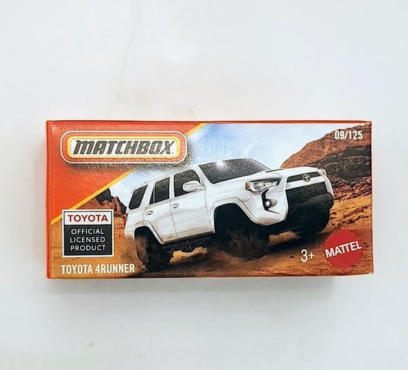 Matchbox 2025 power grabs case H #09 Toyota 4Runner 1:64 die-cast SUV in white