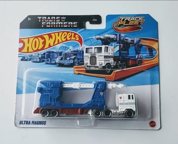 Hot wheels 2025 Track Fleet Transformers Ultra Magnus g1 hyt56