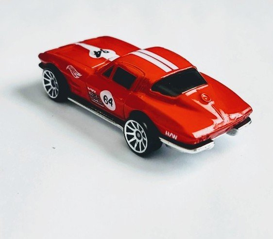 Hot wheels 2026 Multi-pack exclusive - 1964 Corvette Stingray red L2851
