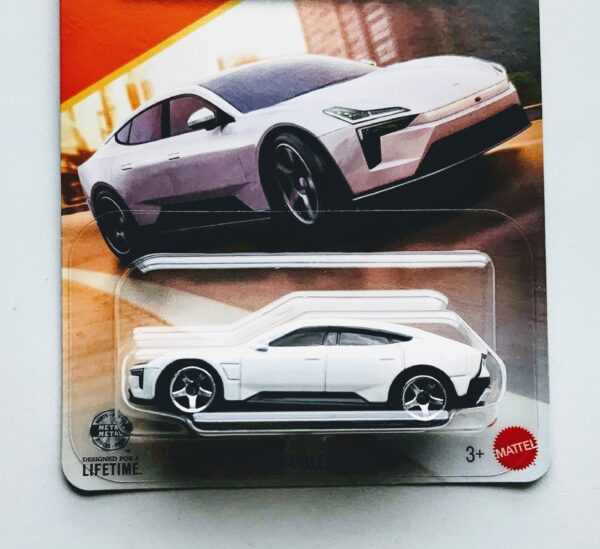 Matchbox 2026 #21 2025 Polestar 5  white JBN51