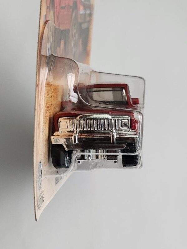 Matchbox 2026 #34 1980 Jeep J10 Stepside red JHM23
